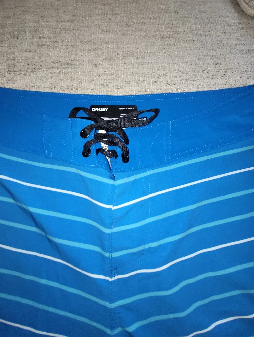 (NWOT) Oakley Retro Split 21 Boardshort
